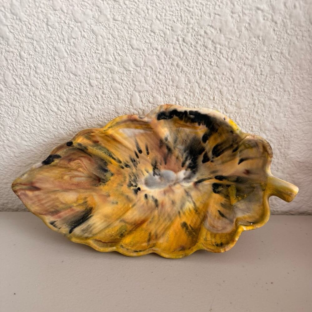 Handmade Eco Resin Leaf Bowl | Autumn Catch-All Dish | Nature Inspired Decor